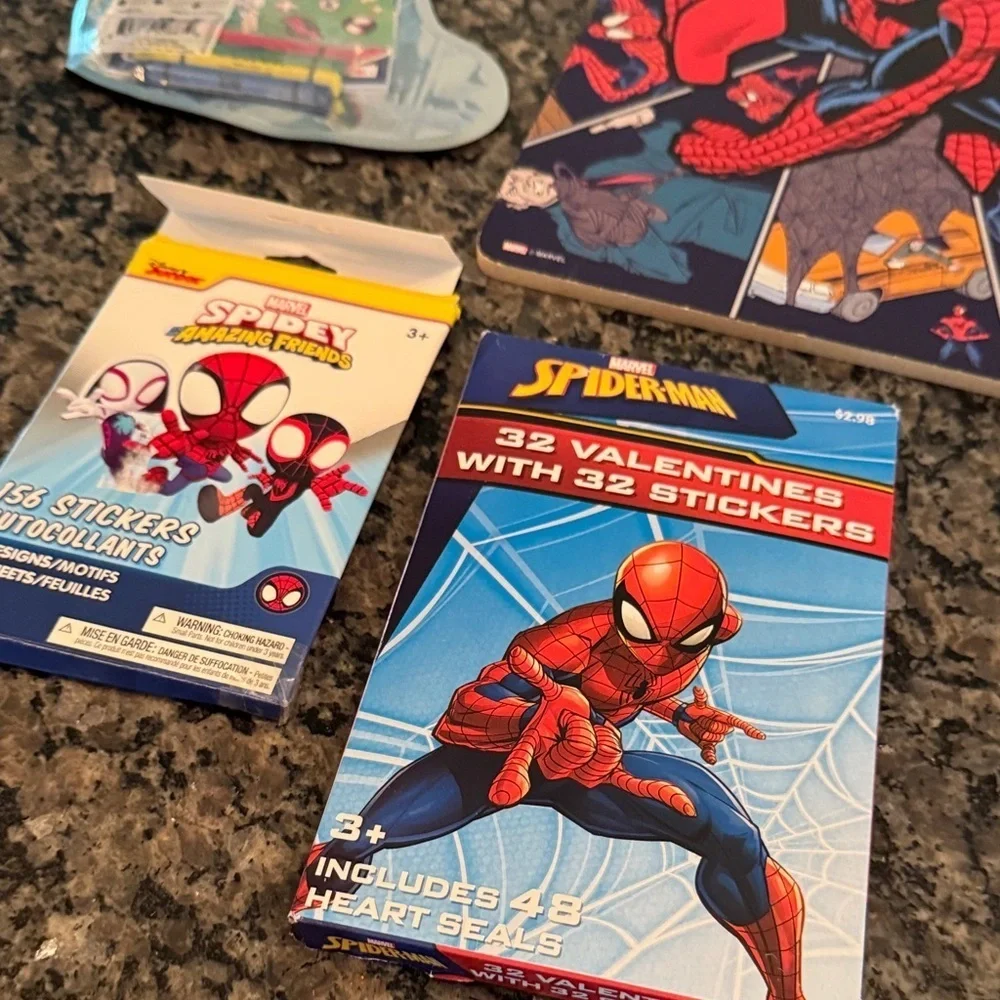 Spider-Man Marvel kids interactive game watch & decor and Party Supplies Set NWT